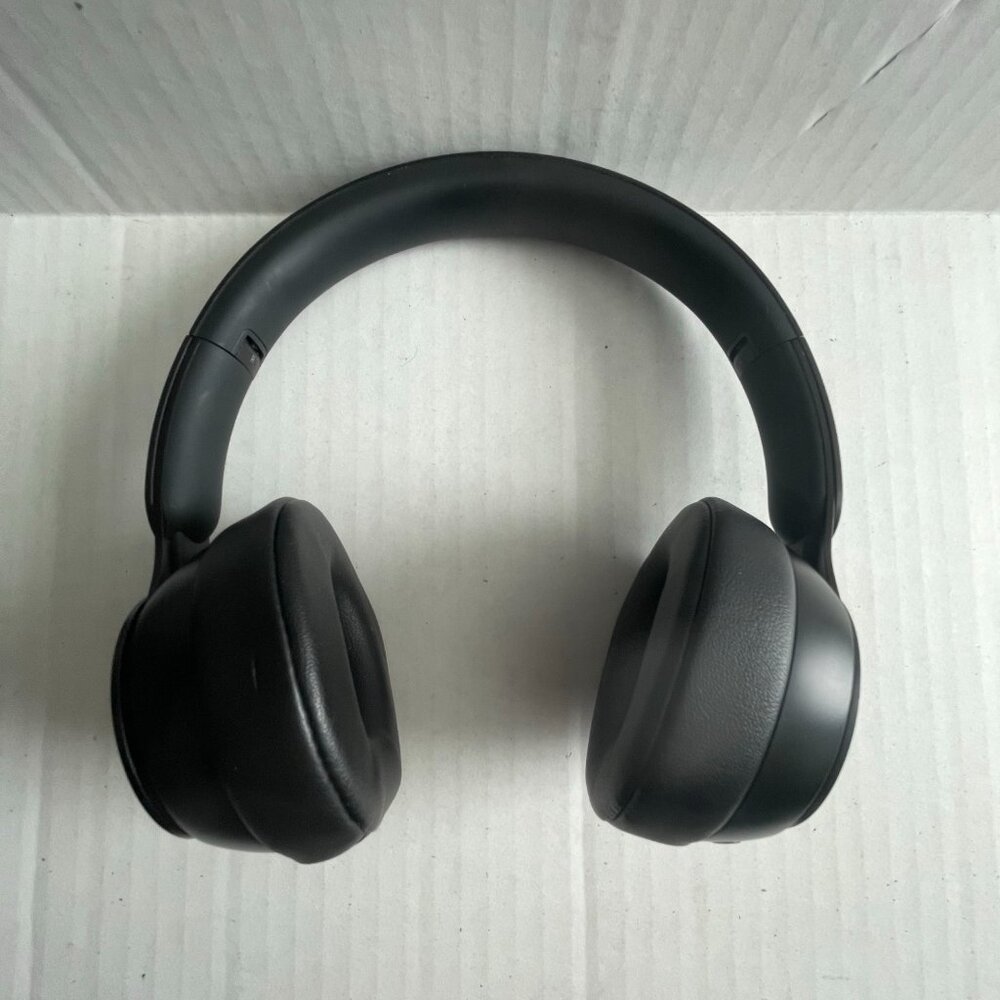 Beats Solo Pro Noise Canceling Headphones (Great condition.. sounds great!)